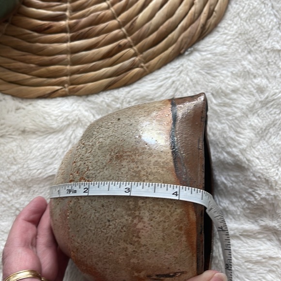 Two Studio Art Pottery Pieces. Both signed - Picture 7 of 10